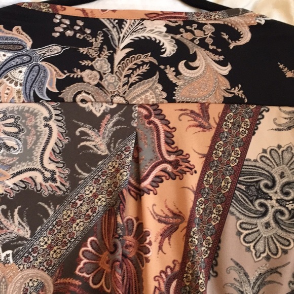 Dress Barn multi color blouse 3X - Picture 2 of 8